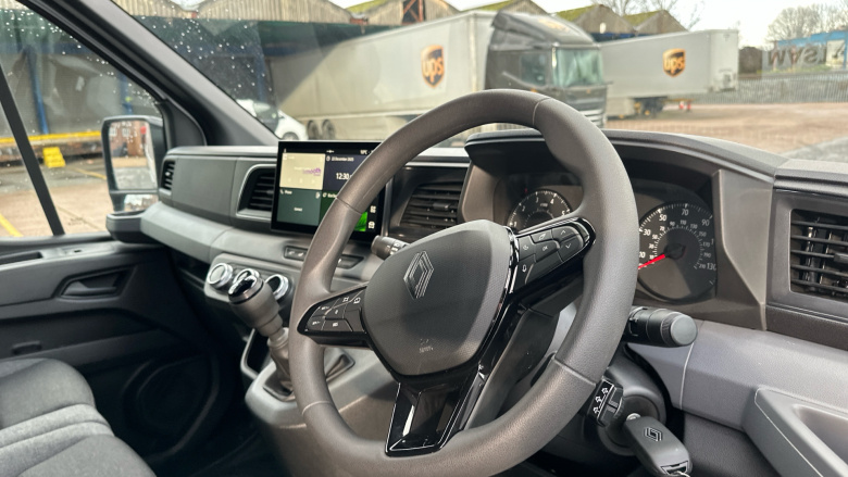 Renault Master Mwb Diesel Fwd MM35 Blue dCi 130 Advance Medium Roof Van